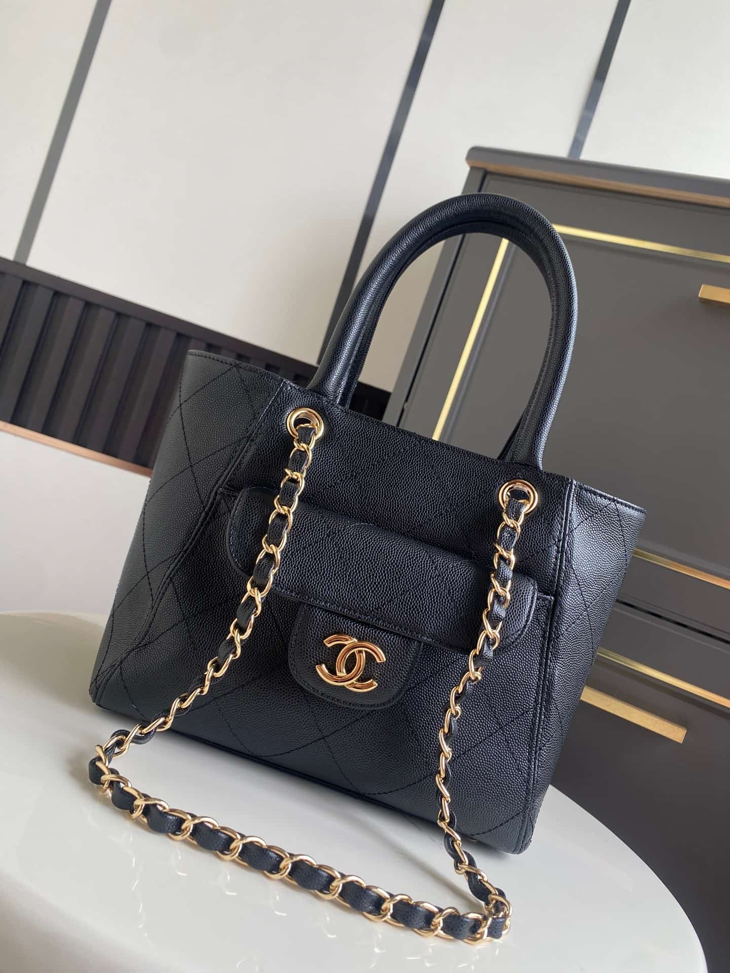 Chanel Tote Bag Grained Calfskin&Gold-Tone Metal Black AS6025 High