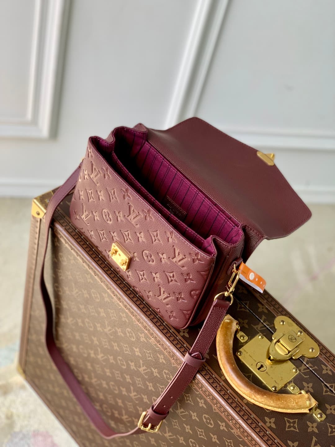 Louis Vuitton POCHETTE METIS Bag Monogram Empreinte M41487 Wine Red High