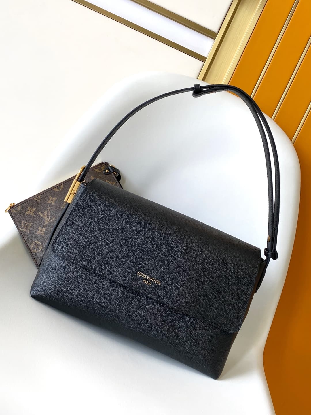 Louis Vuitton Low Key Messenger Black Calfskin leather M13148 High