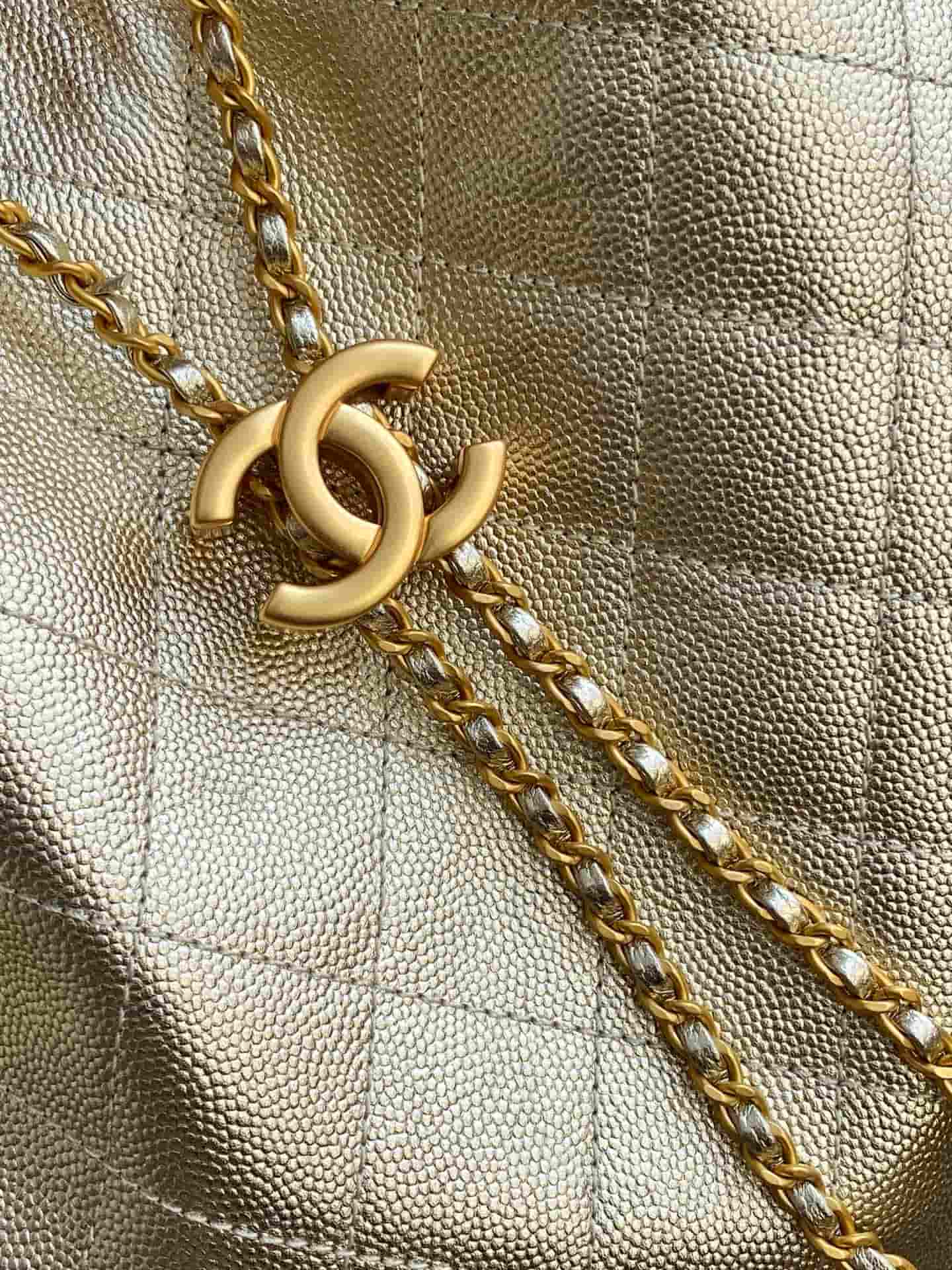 Chanel 25 Medium Hobo Medium handbag AS5311 Grained Calfskin & Gold-tone Metal Champagne A