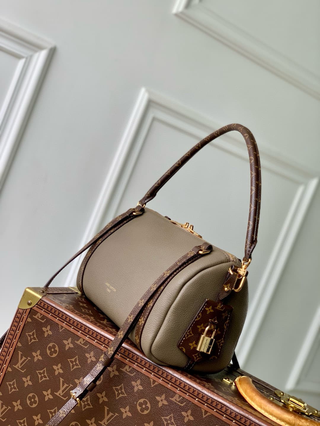 Louis Vuitton Express PM Calfskin leather Smoke Gray M26360 High