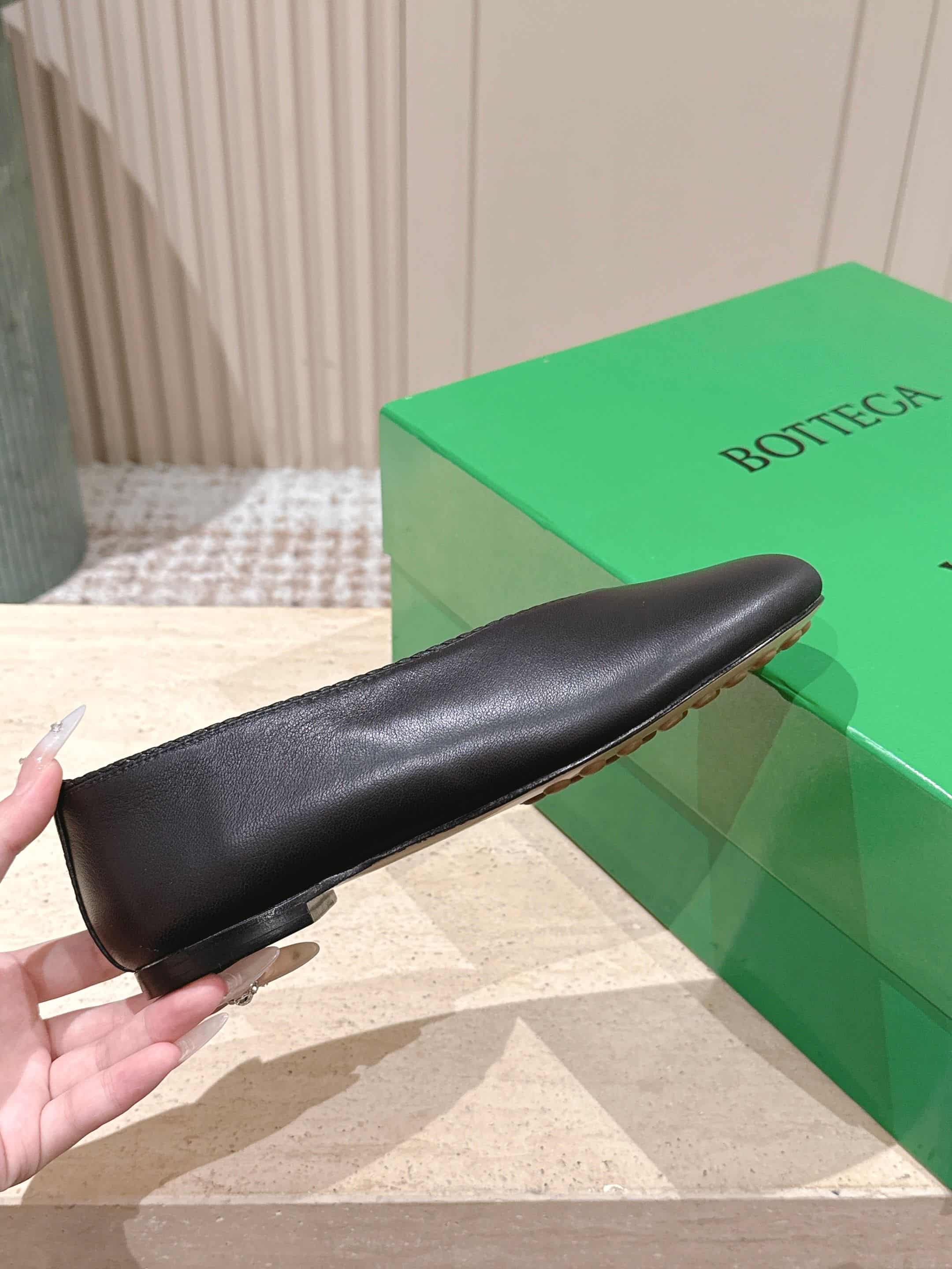 Bottega Veneta Women's Rosa Ballerina Shoes