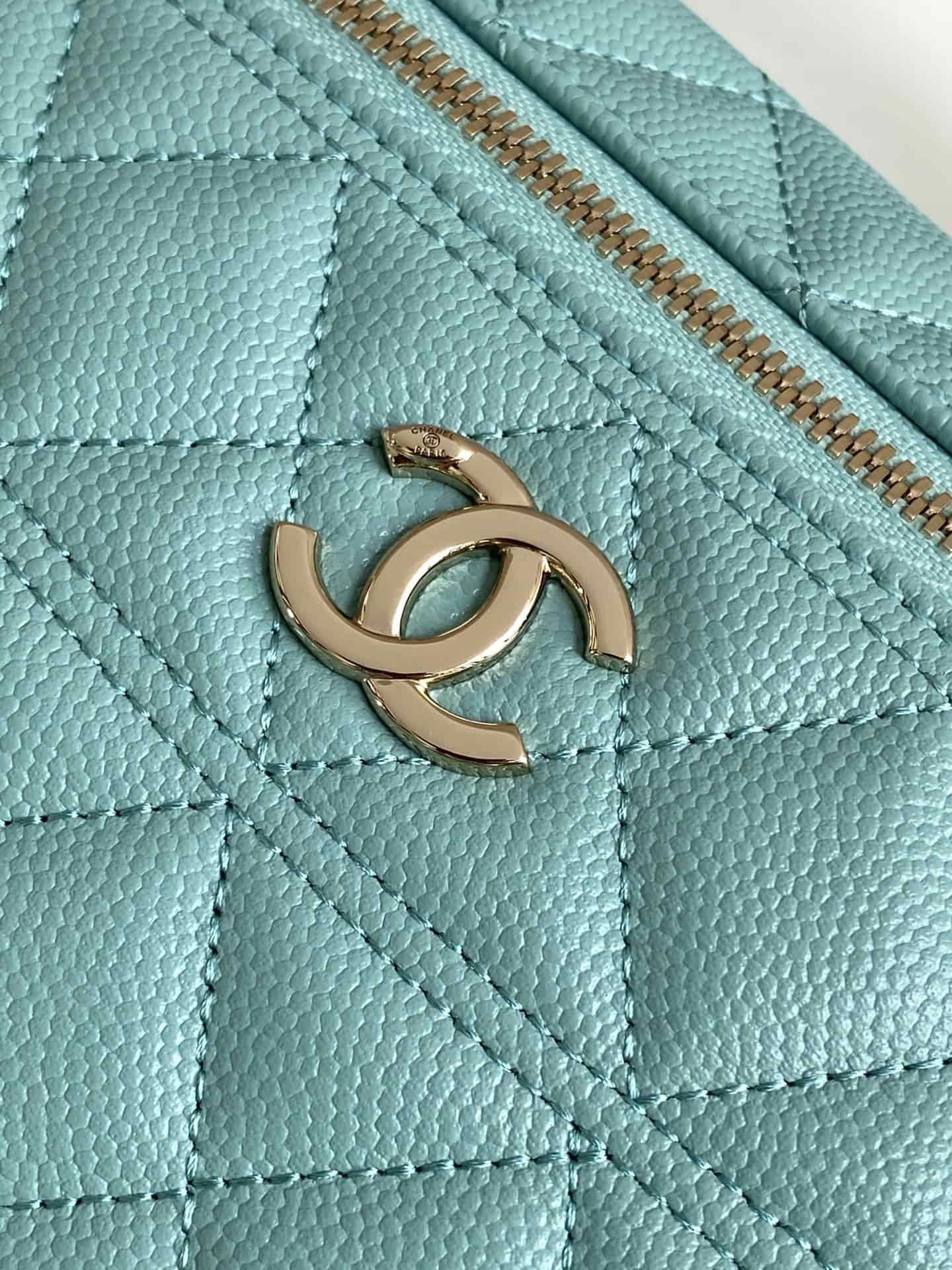 Chanel VANITY WITH CHAIN AP4407 Grained Calfskin & Gold-Tone Metal Blue High