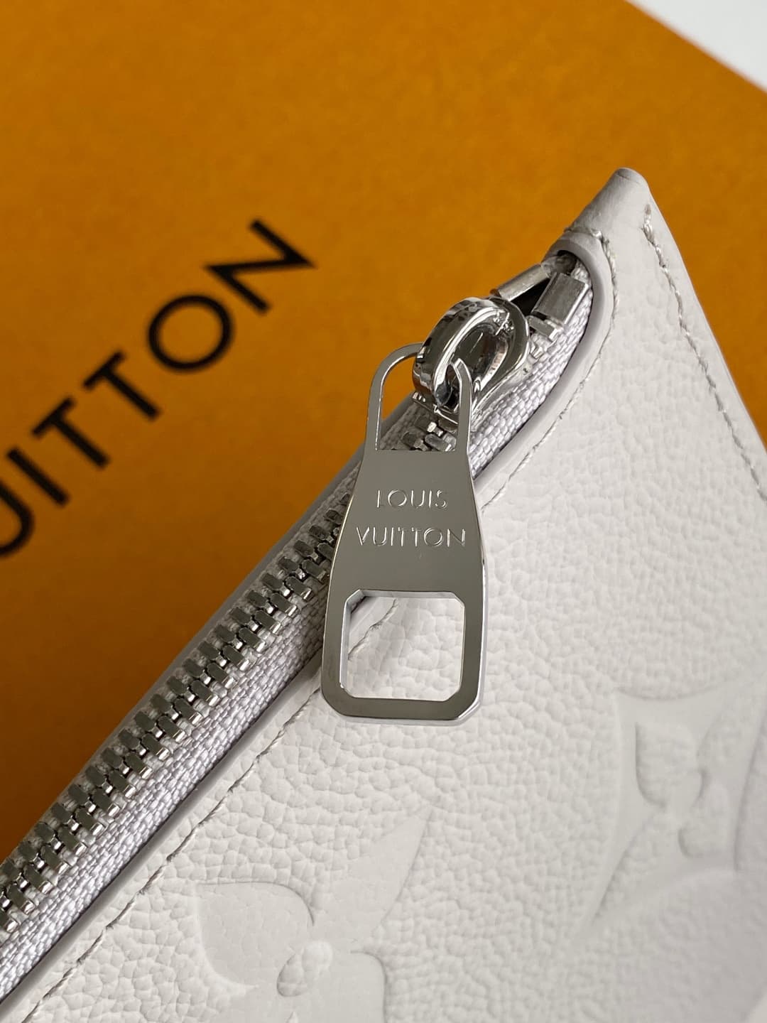 Louis Vuitton Neverfull MM Monogram Empreinte Leather M13758 Brume Gray High