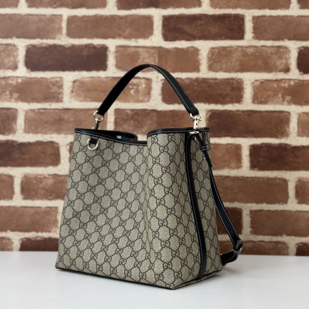 Gucci GG Emblem medium bucket bag 815103 High