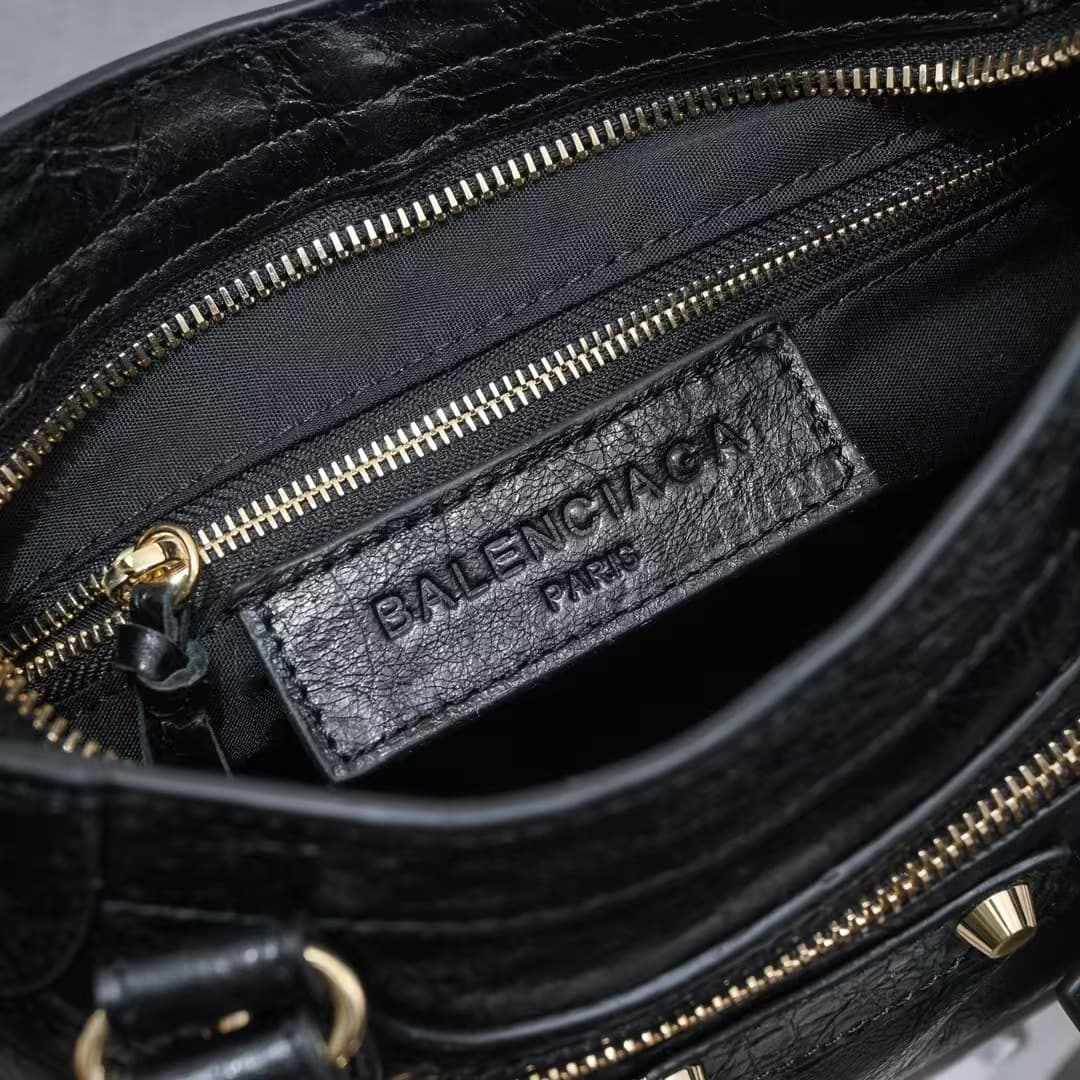 WOMEN'S LE CITY Small BAG Gold Metal Black High