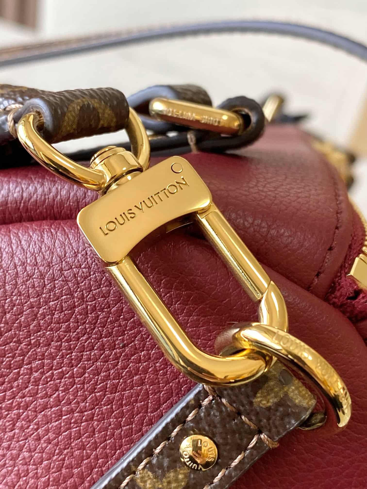 Louis Vuitton Express MM handbag in Carmin red calfskin leather M27689 TOP