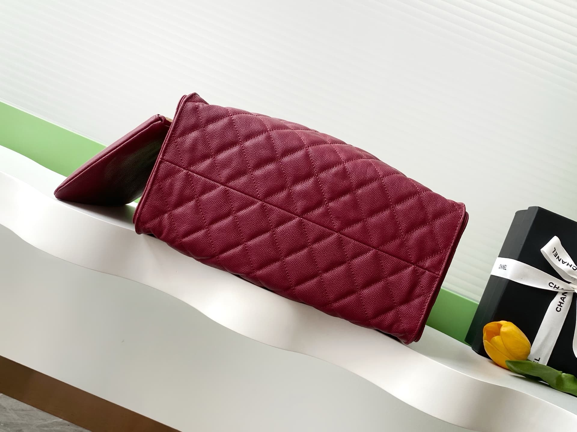Chanel 25 Medium Hobo Medium handbag AS5311 Grained Calfskin & Gold-tone Metal Burgundy A