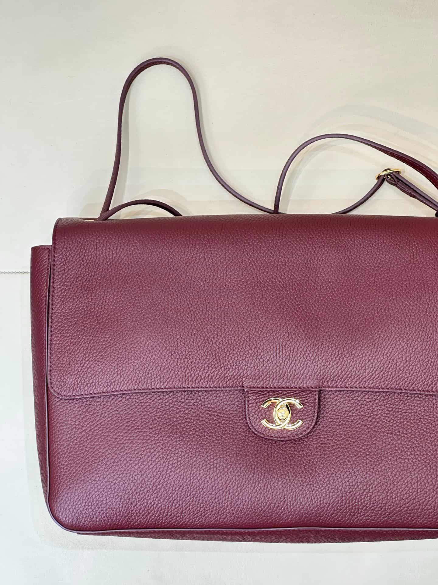 Chanel Maxi Flapbag Grained Calfskin & Gold Metal Claret AS6233 TOP