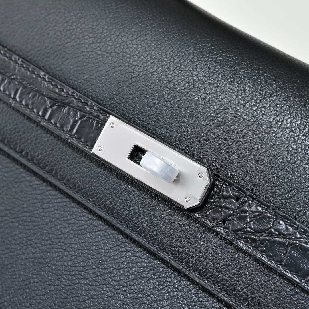 Hermes Kelly depeches Togo 36 briefcase In Black CalfskIn WAX High