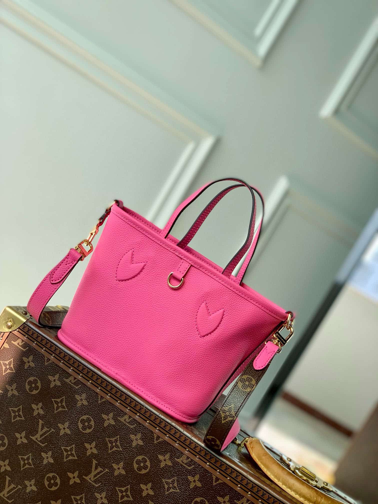 Louis Vuitton Neverfull Bandoulière Inside Out BB M12106 High