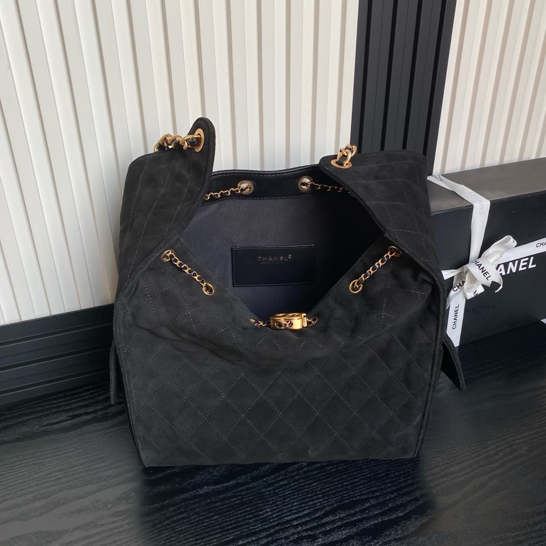 Chanel 25 Medium Hobo Medium handbag AS5311 Suede & Gold-tone Metal Black High