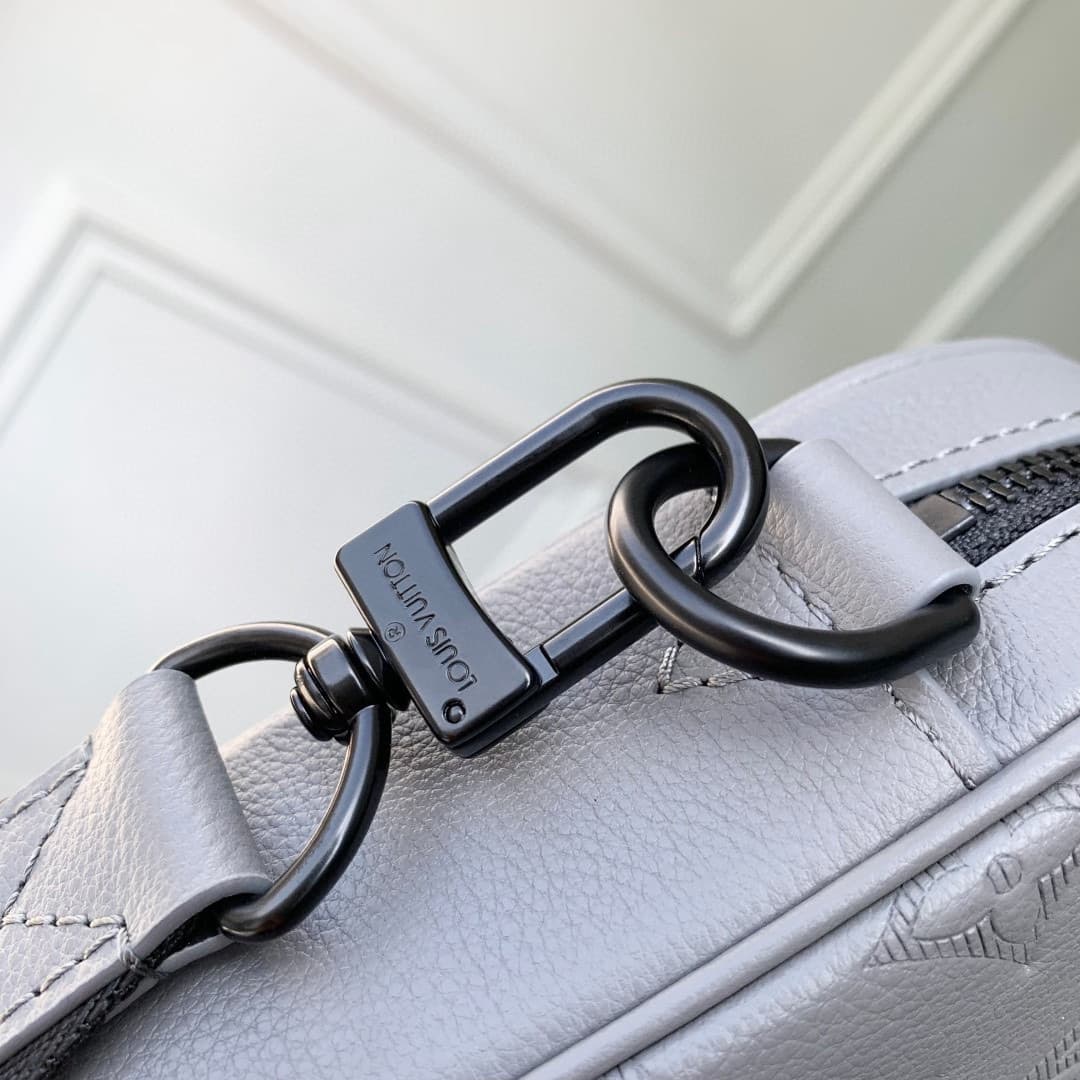 Louis Vuitton Trio Messenger Anthracite Gray Monogram Shadow calfskin leather M27185 High