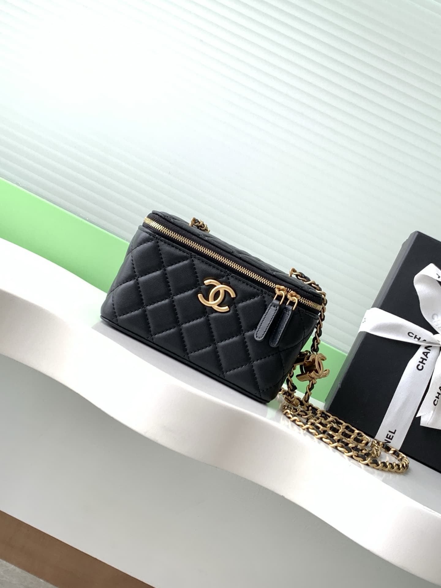 Chanel Vanity with Chain AP3940 Lambskin & Gold Metal Black A