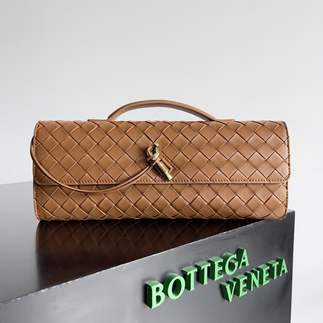 BV Long Clutch Andiamo With Handle Lambskin TOP