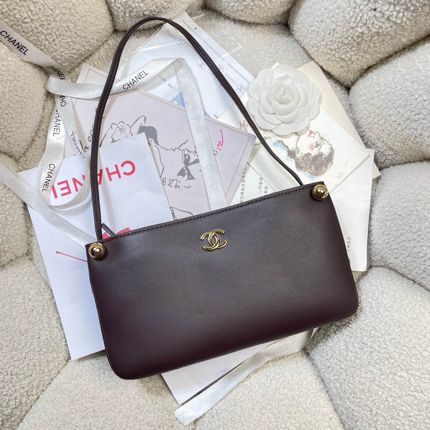 Chanel Shoulder Bag Shiny Calfskin& Gold-Tone Metal Dark Brown AS6238 High