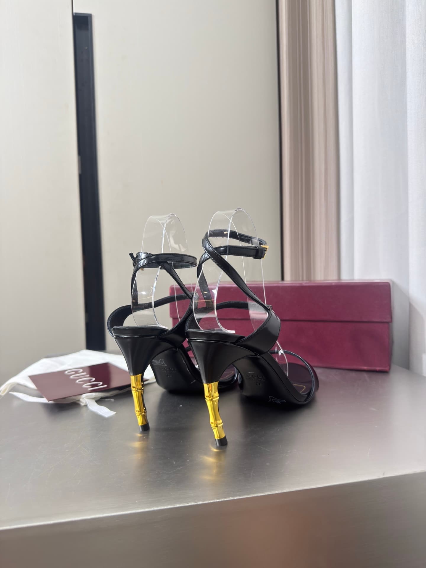 Gucci Patent Leather Strappy Sandal Shoes Women