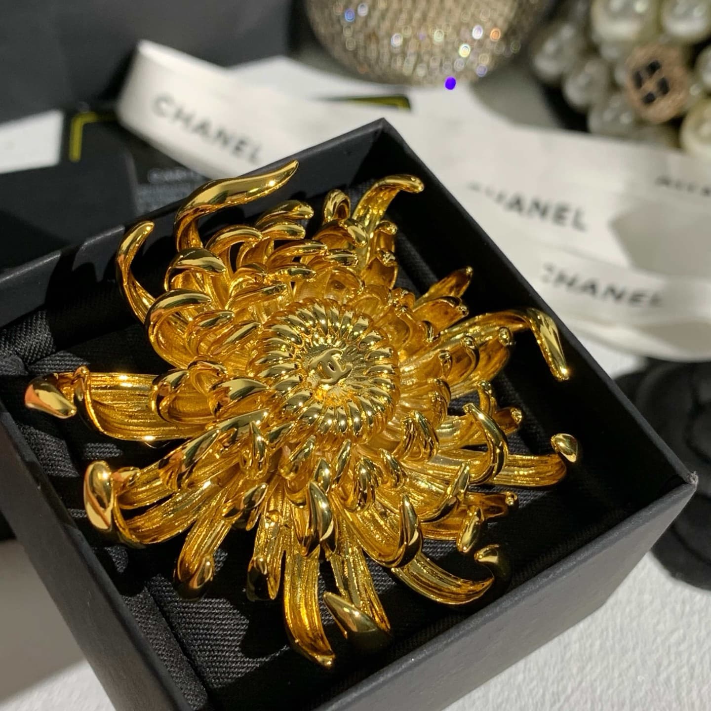 Chanel Brooch High