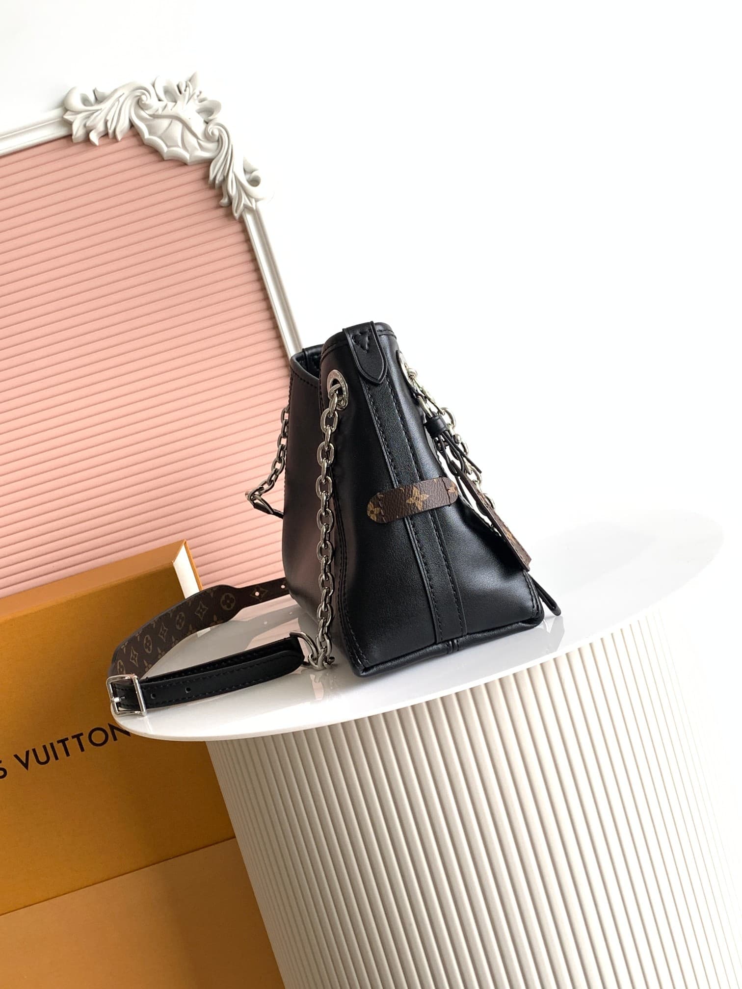 Louis Vuitton CarryAll Vibe BB Lambskin M12888 Black High