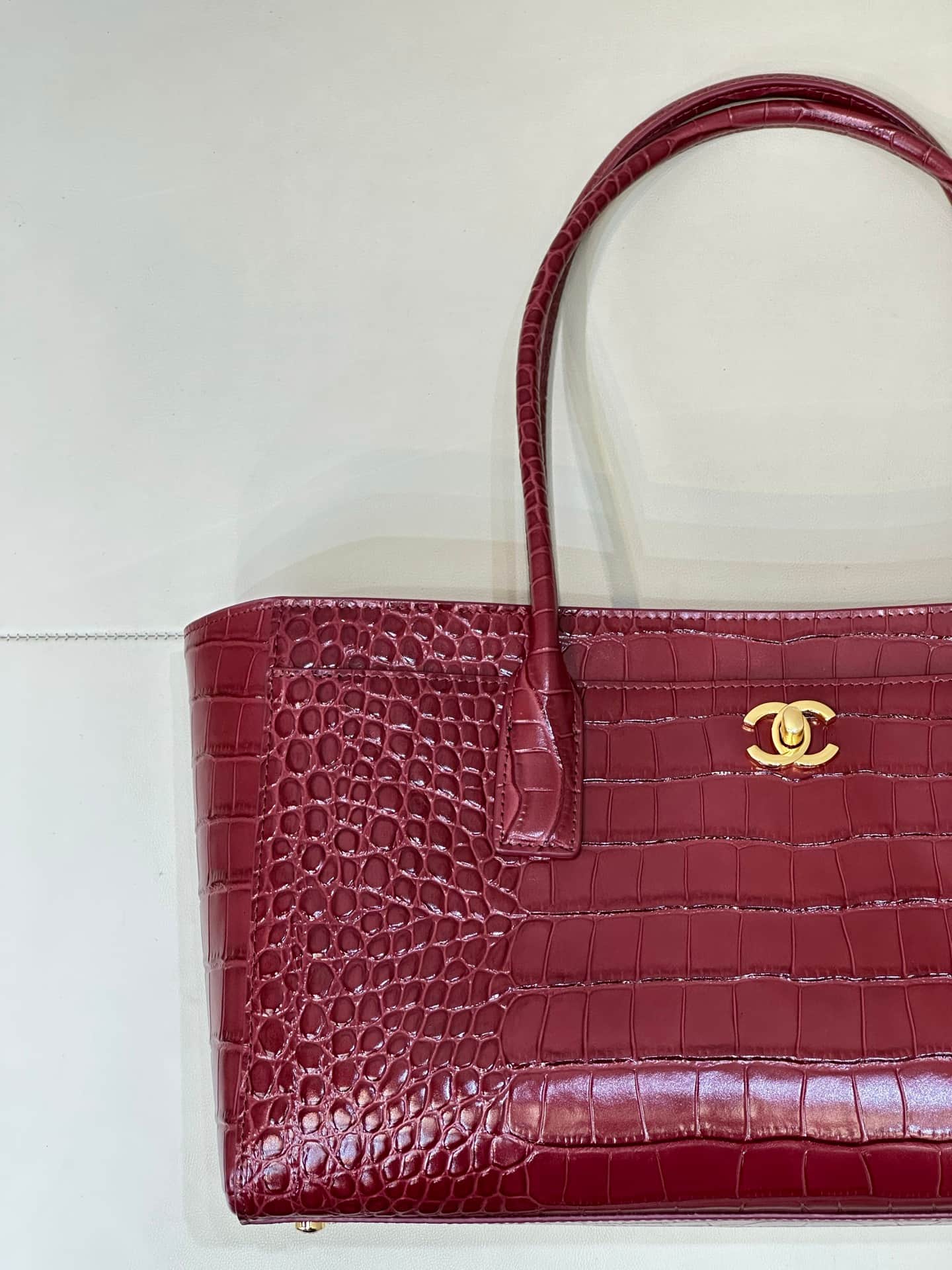 Chanel Small Shopping Bag Crocodile Embossed Calfskin & Gold-Tone Metal Claret AS6243 TOP