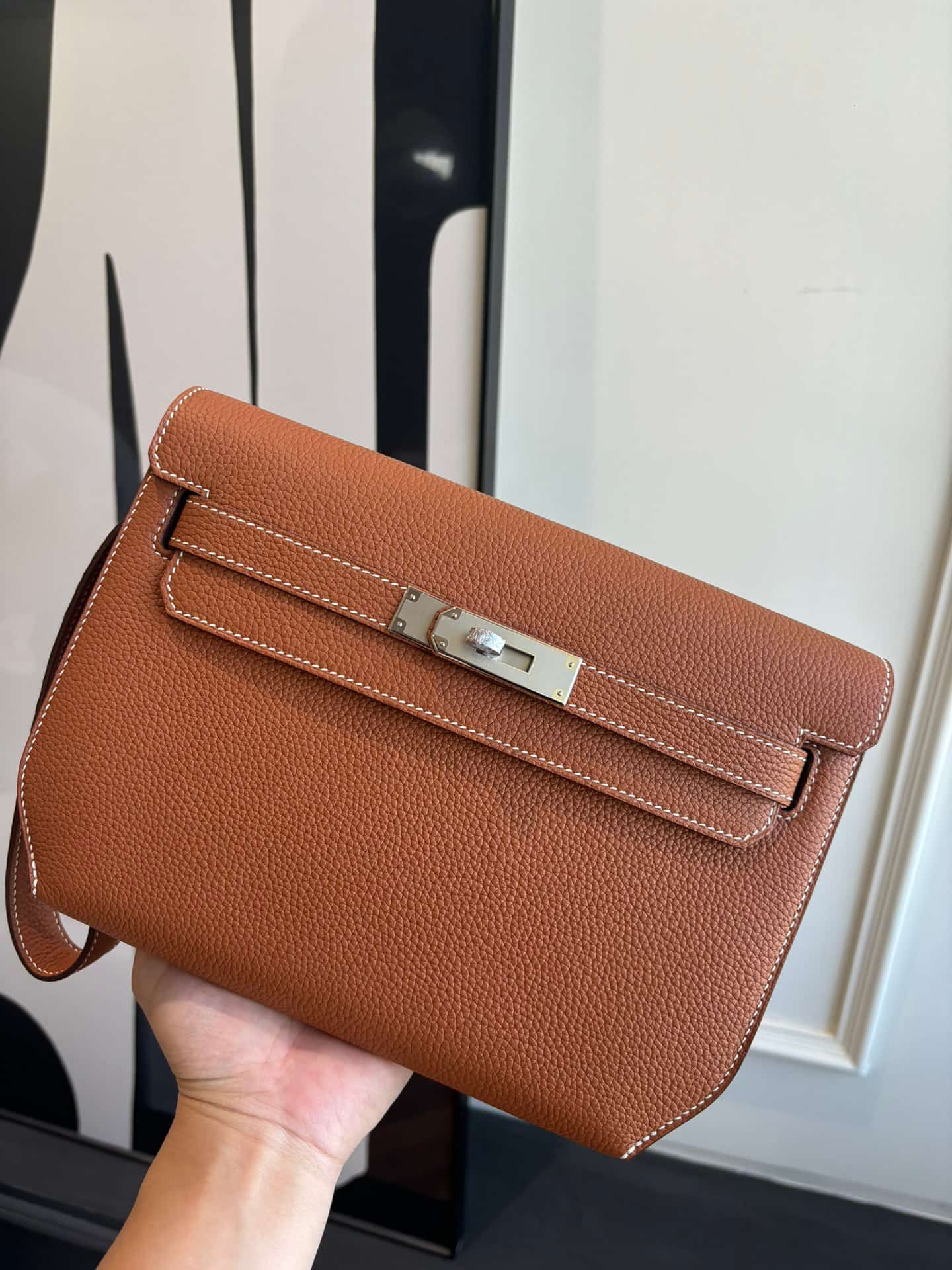 Hermes Kelly Depeches 25 Pouch Togo Leather WAX High