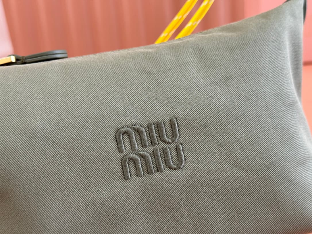 Miu Miu Gabardine pouch Green 5NE841 High