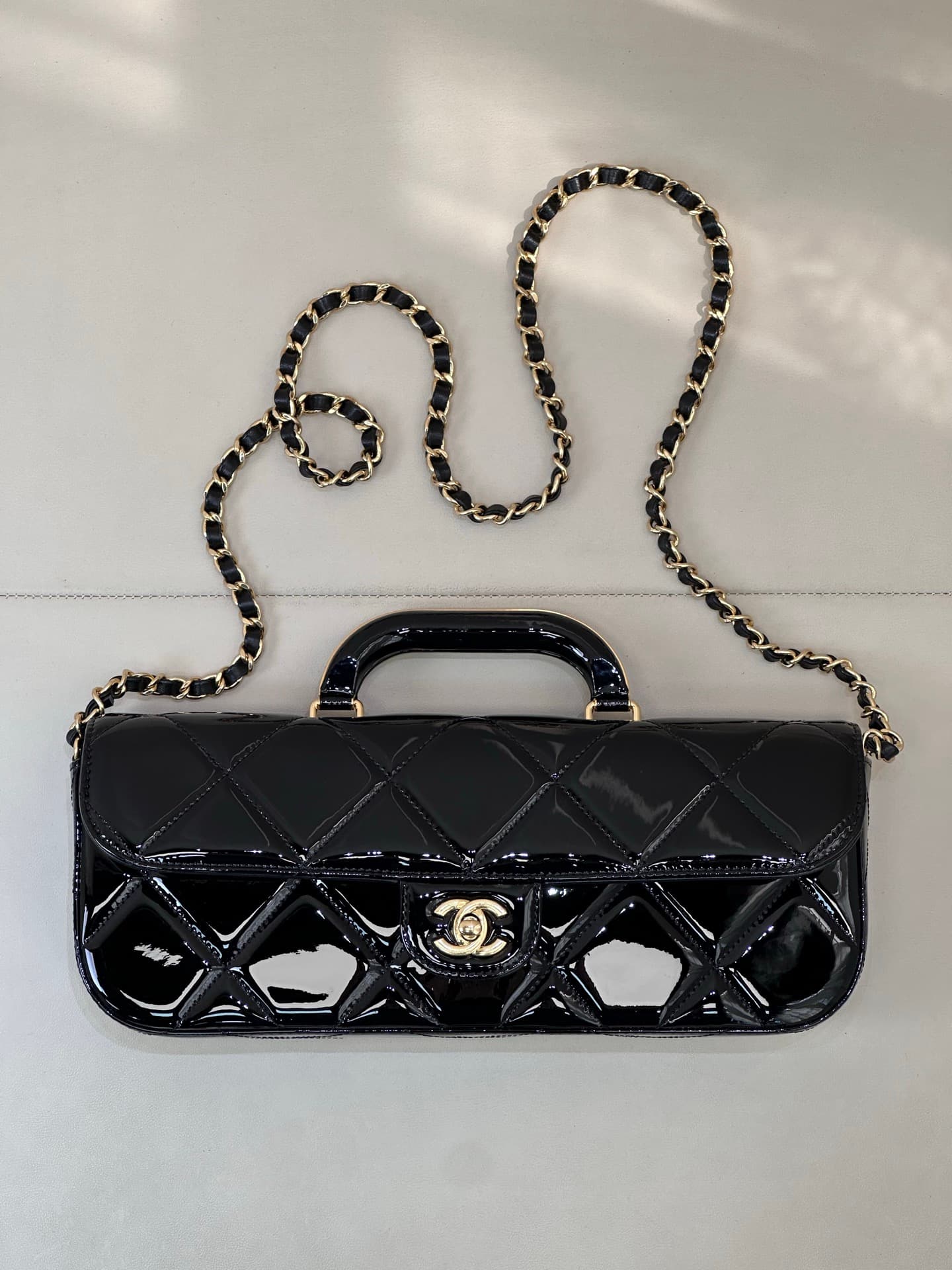 Chanel Large Flap Bag With Top Handle Metallic Mirror Lambskin & Gold-tone Metal AS5807 Black TOP