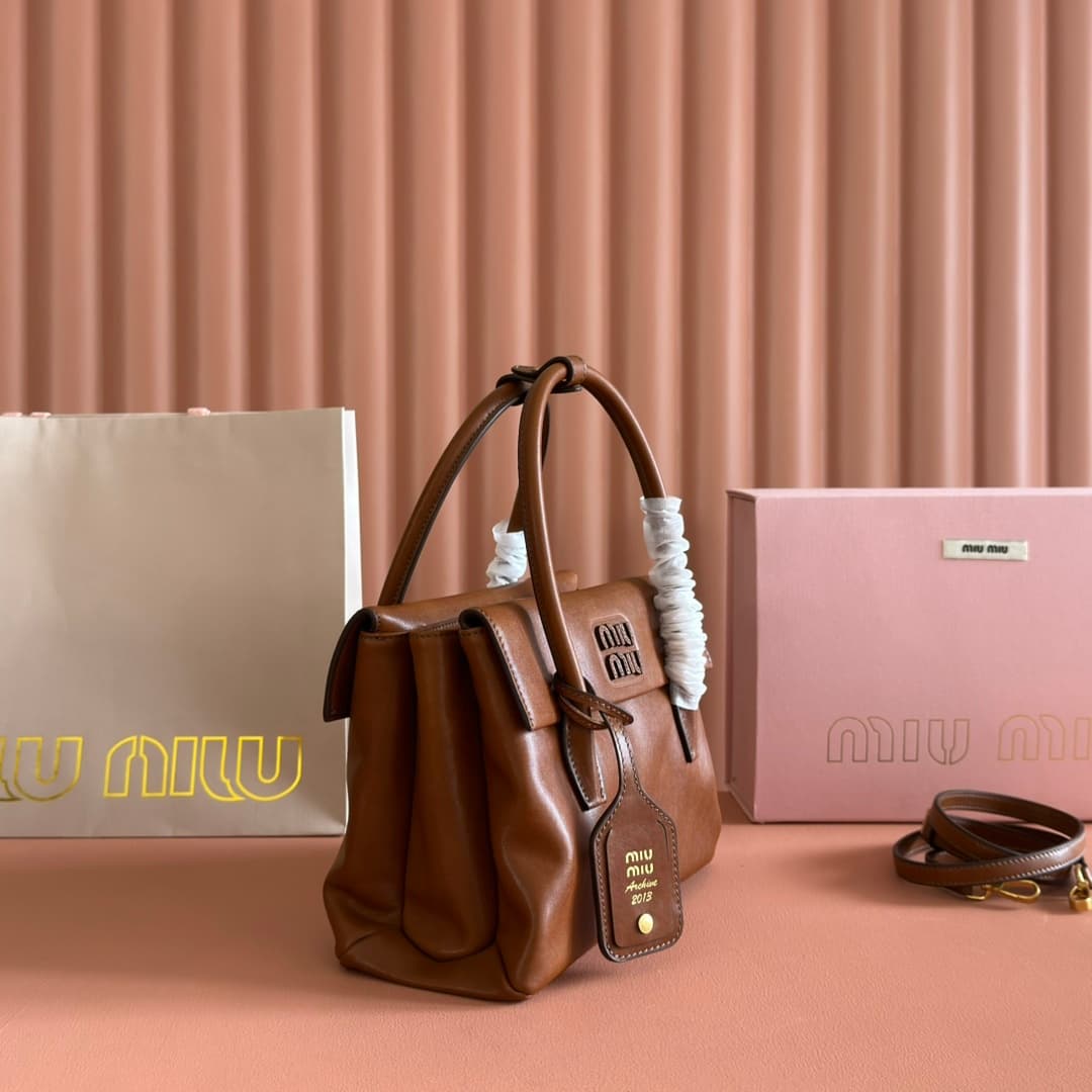 Miu Miu Solitaire shiny Calfskin leather bag brown 5BA301 High