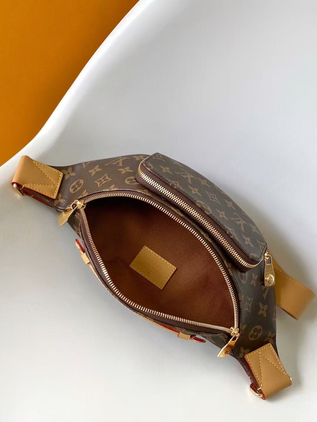 Louis Vuitton Rush Bumbag MONOGRAM ARCHIVE M14019 High