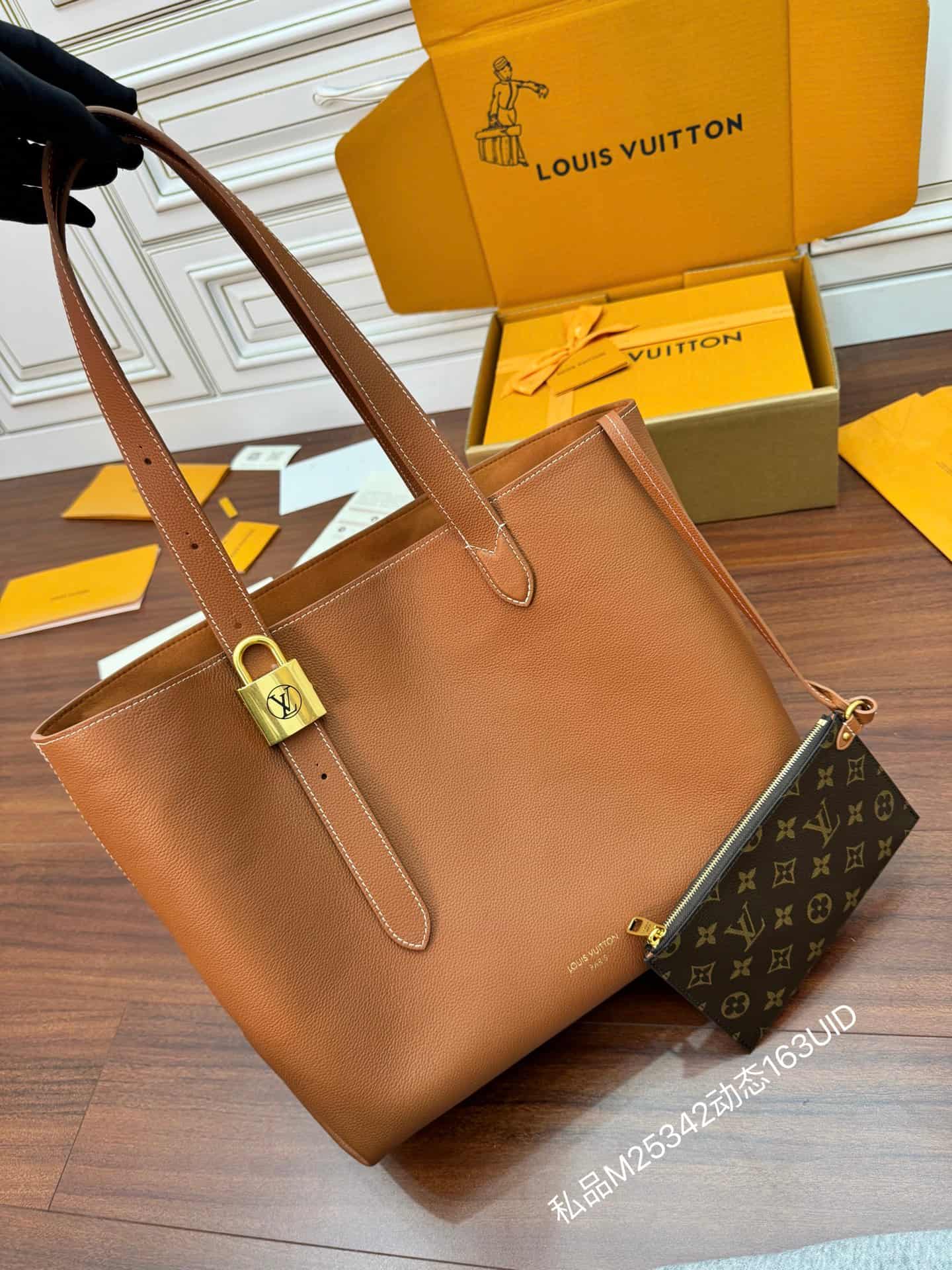 Louis Vuitton Low Key Cabas MM Cognac Brown Grained calfskin M25342 TOP