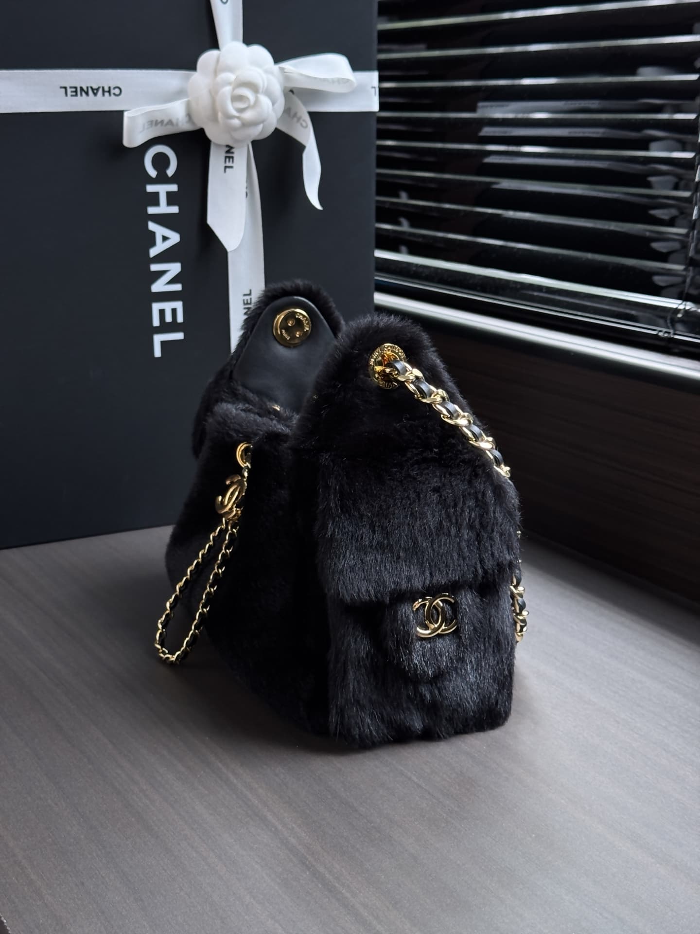 Chanel 25 Mini Hobo handbag AS5631 Lambskin & Gold-Tone Metal Black