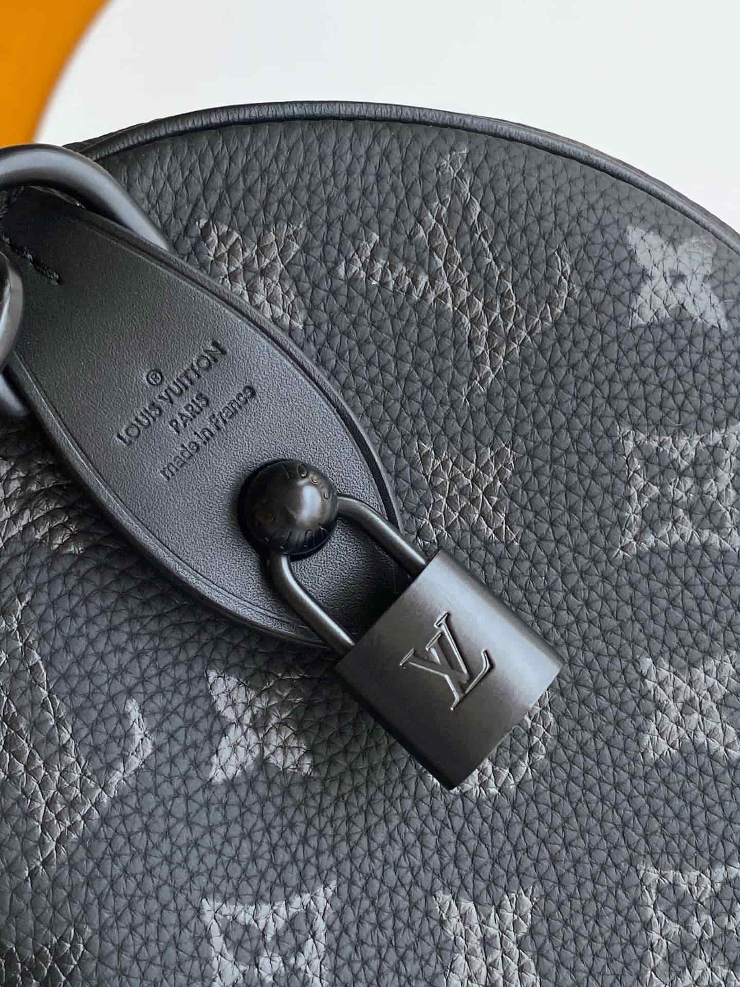 Louis Vuitton Speedy P9 Bandoulière 25 Monogram Ultra Black Calfskin leather M28189 High