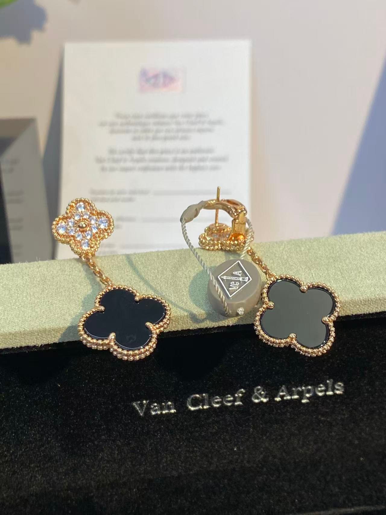 Van Cleef & Arpels Magic Alhambra Earrings High-end version V gold plating