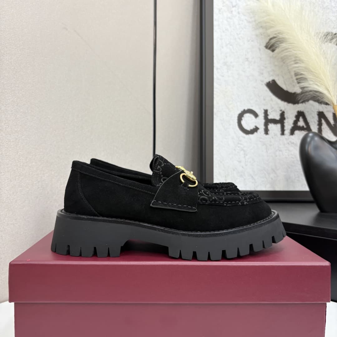 Gucci Women's Horsebit loafer Shoes
