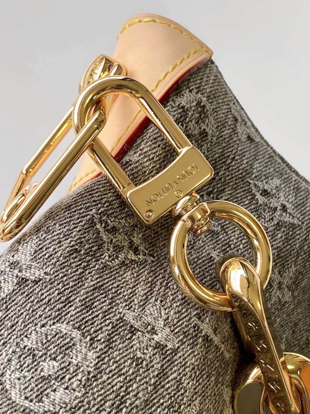 Louis Vuitton Coussin Hobo MM Washed Gray GOTS Cotton M13390 High