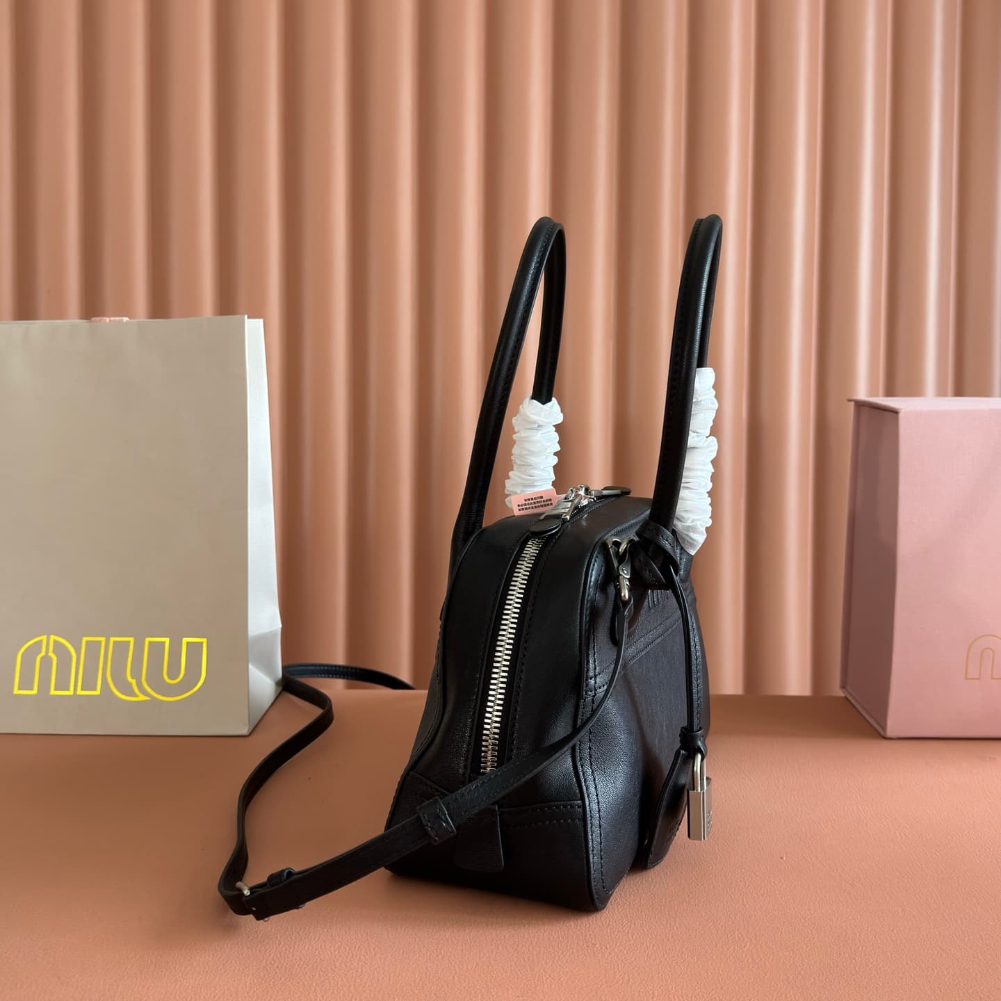 Miu Miu Vivant nappa leather bag Black 5BB200  TOP