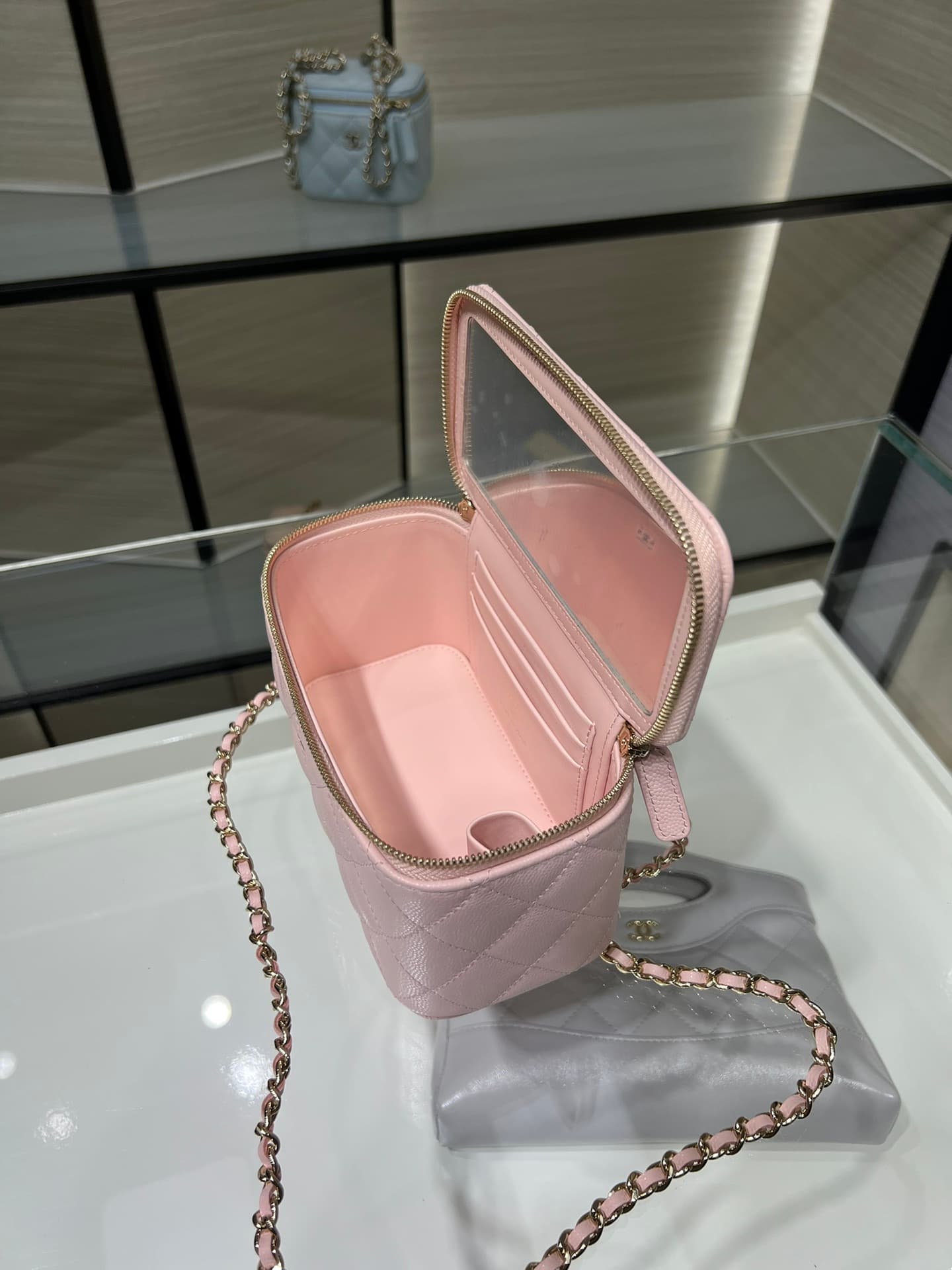 Chanel Classic Long Vanity with Chain Grained Calfskin & Gold-Tone Metal Pink AP1341 High
