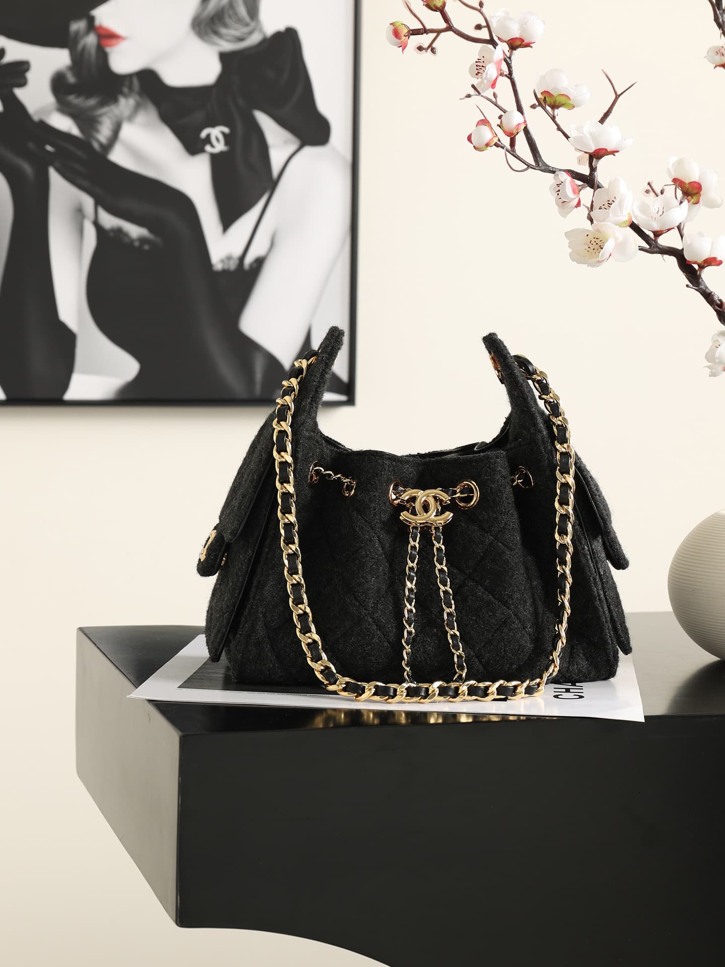 Chanel 25 Mini Hobo handbag AS5631 Felt &Gold-Tone Metal Black A
