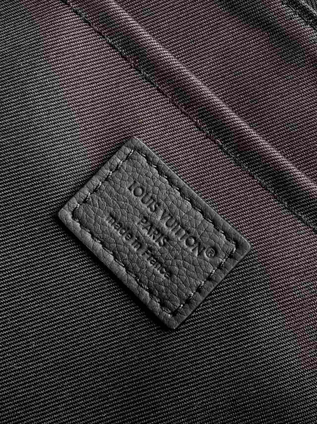 Louis Vuitton Courrier Messenger Black Monogram Shadow calfskin leather M28781 High