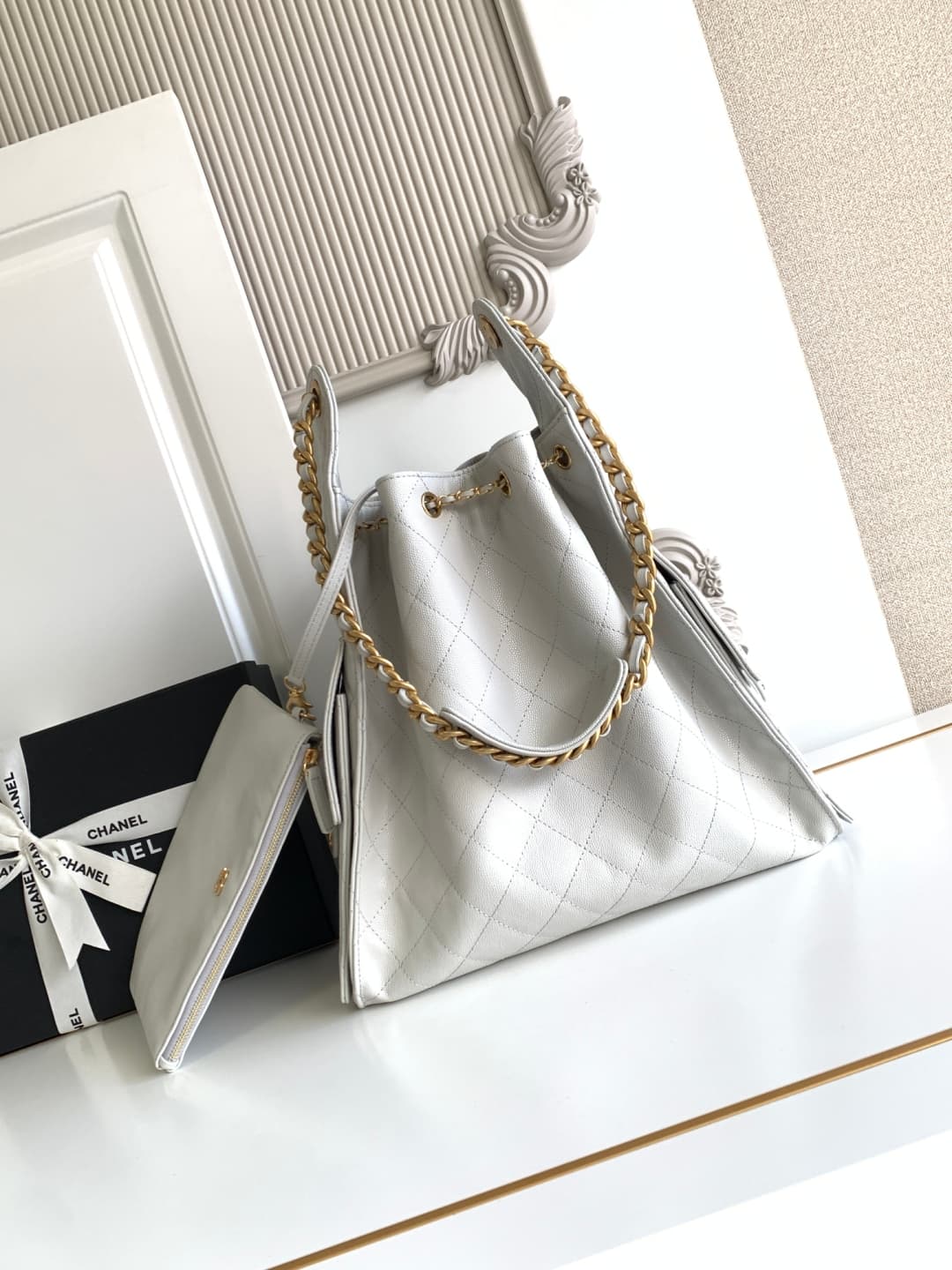 Chanel 25 Medium Hobo Medium handbag AS5311 Grained Calfskin & Gold-tone Metal Light Grey A