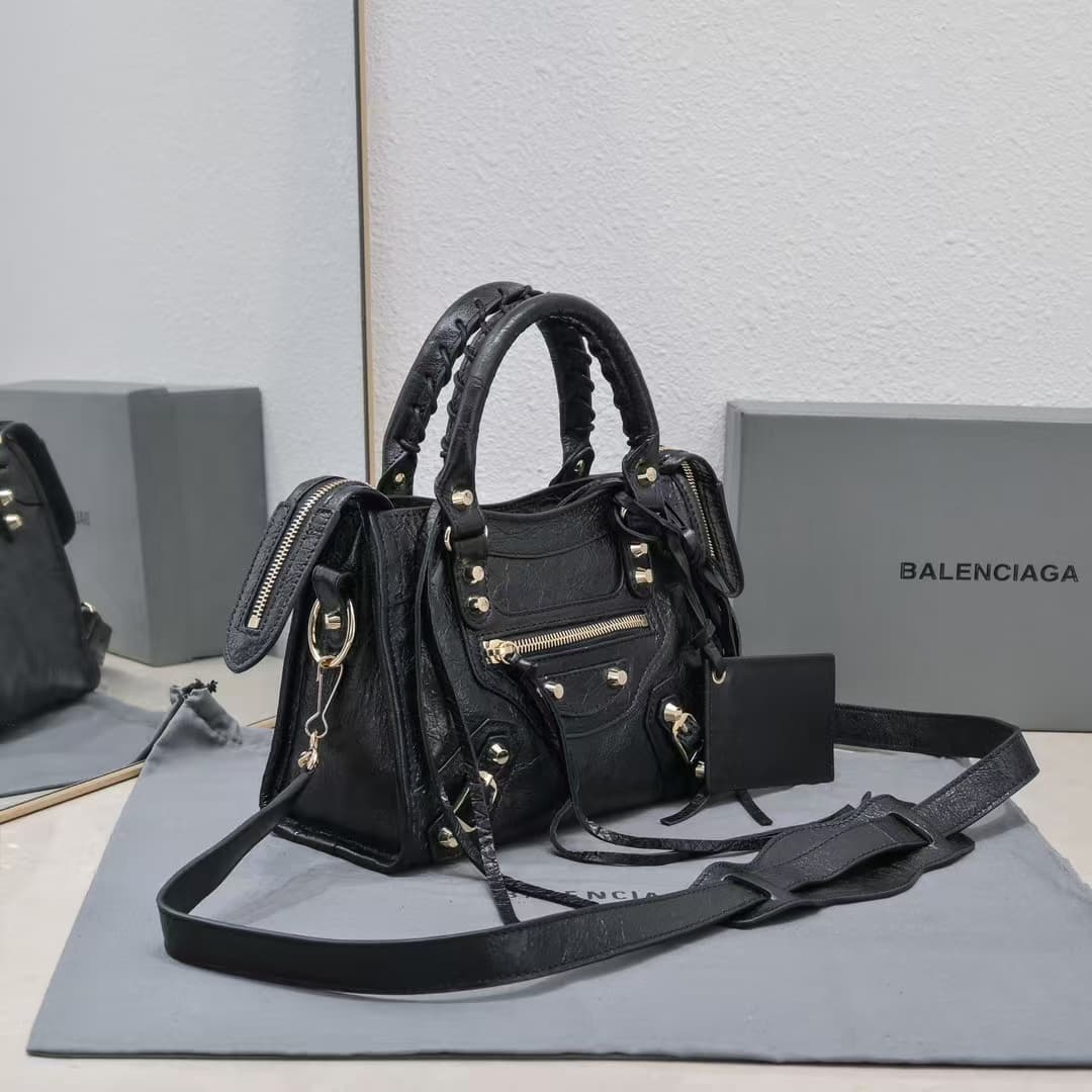 WOMEN'S LE CITY Small BAG Gold Metal Black High