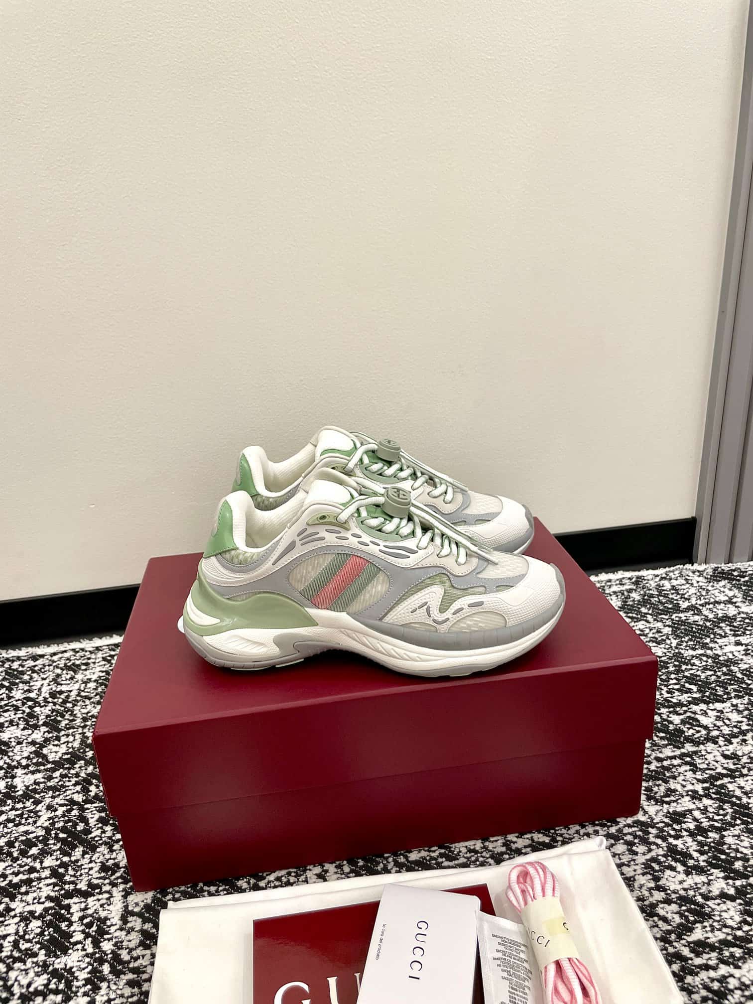 Gucci Sneaker shoes Men Women