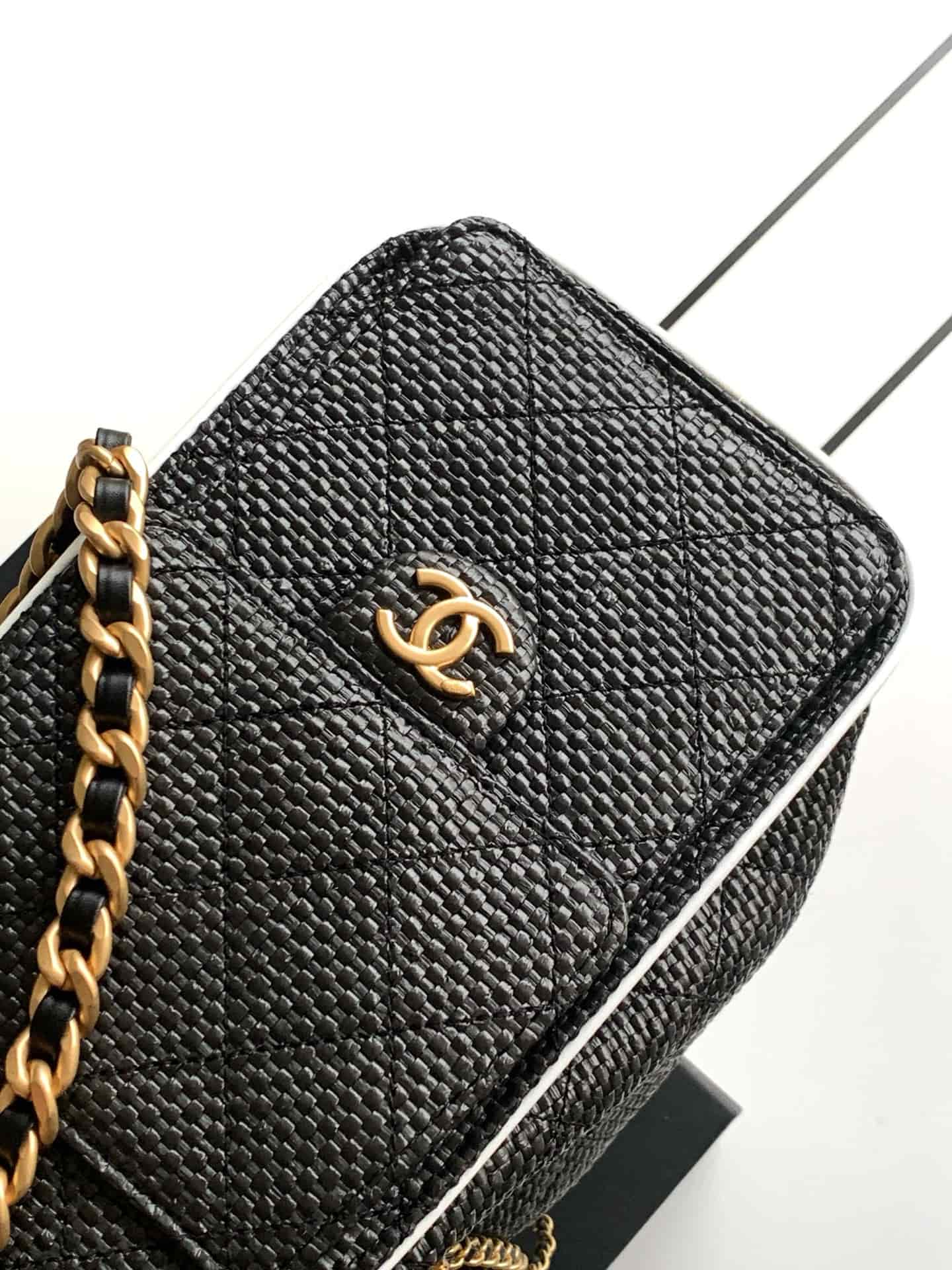 Chanel 25 Small Hobo handbag AS5293 Braided Raffia-Effect Canvas Calfskin & Gold-Tone Metal Black&White  A