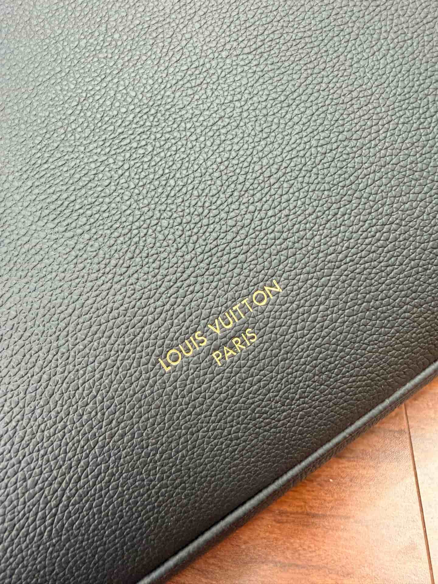 Louis Vuitton Low Key Duffle Tote Black Calf leather M26257 TOP