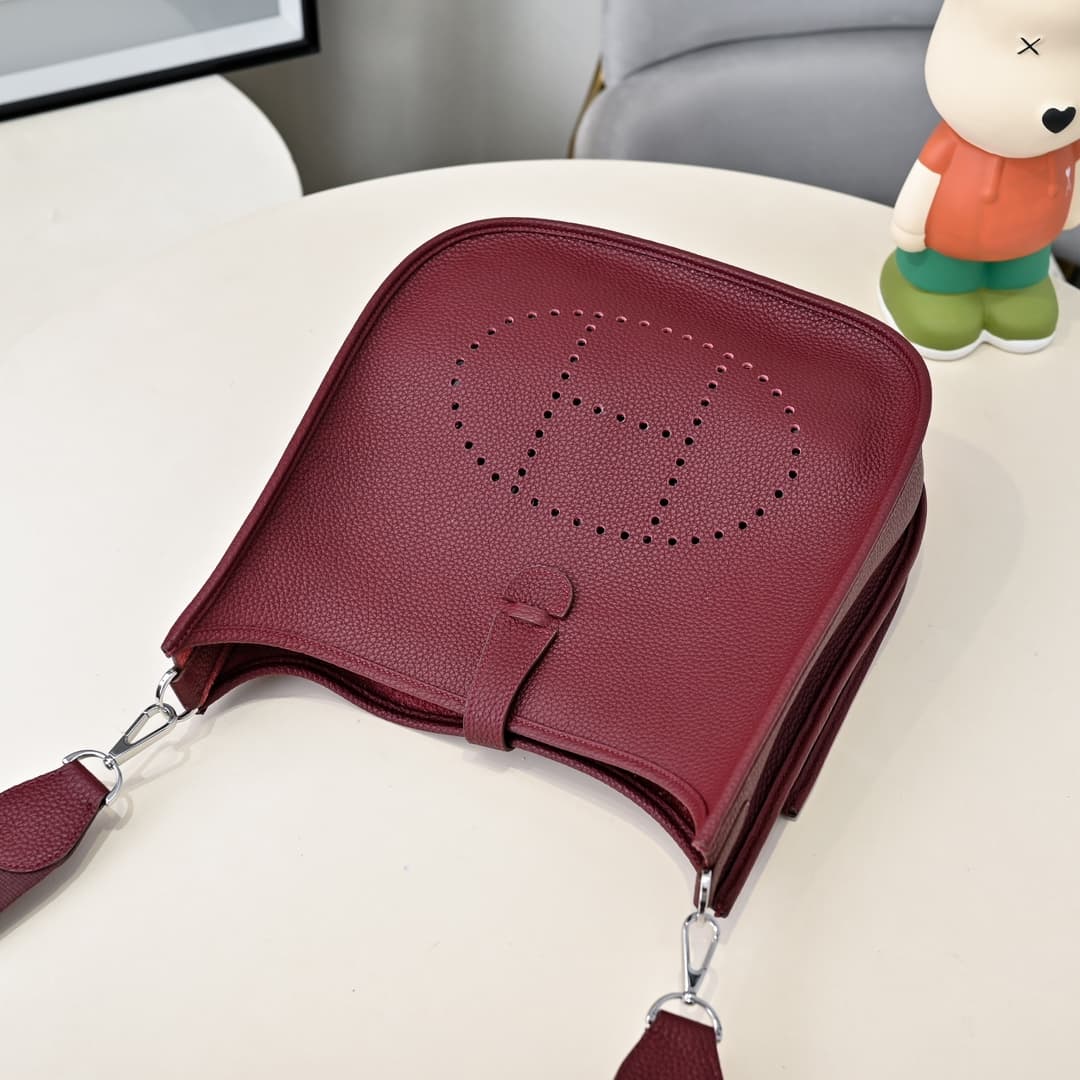 Hermes Evelyne III PM Bag Clemence Leather In Claret High