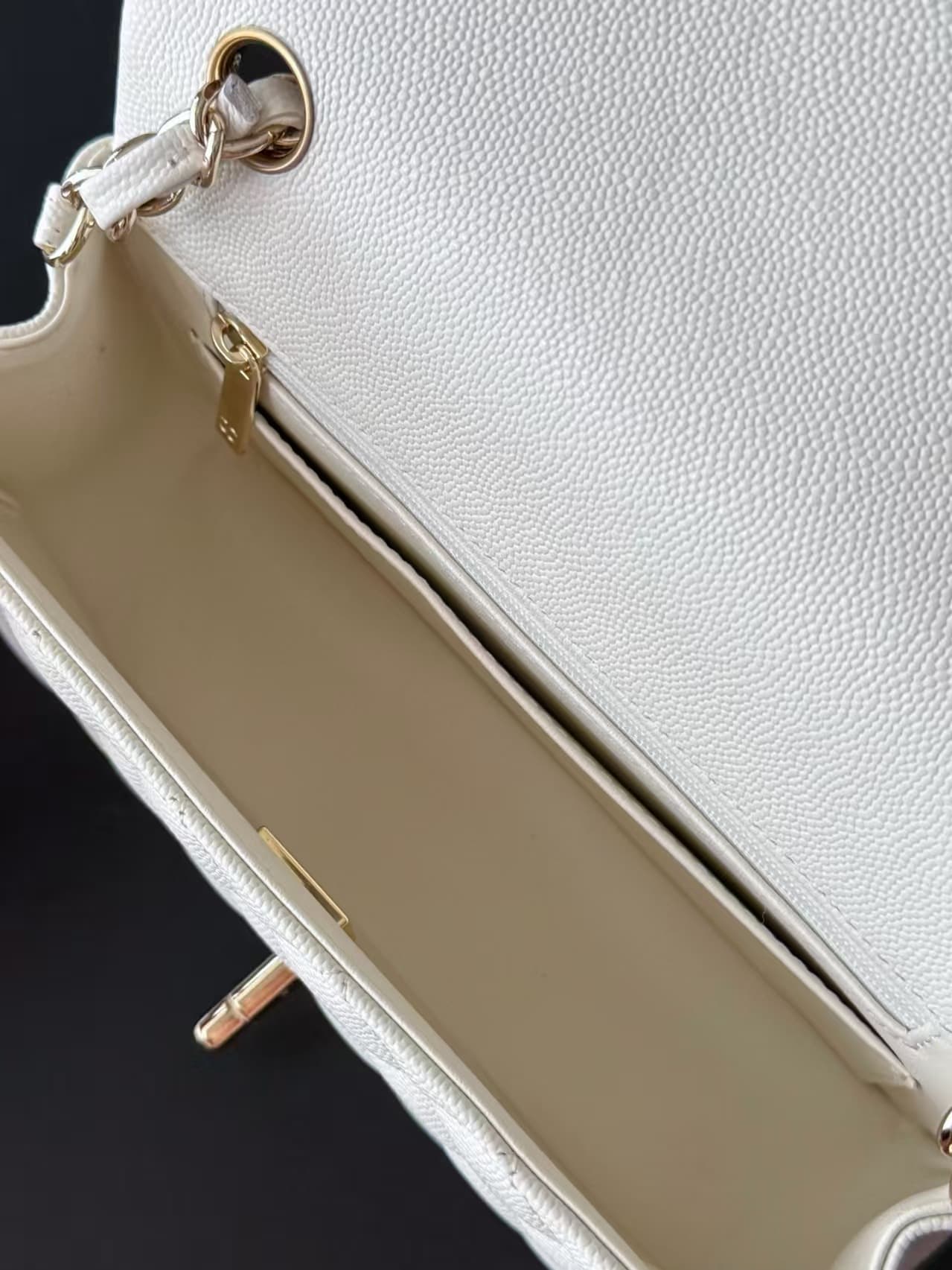 CHANEL Mini Classic Handbag Grained Calfskin & Gold-tone Metal A69900 White TOP