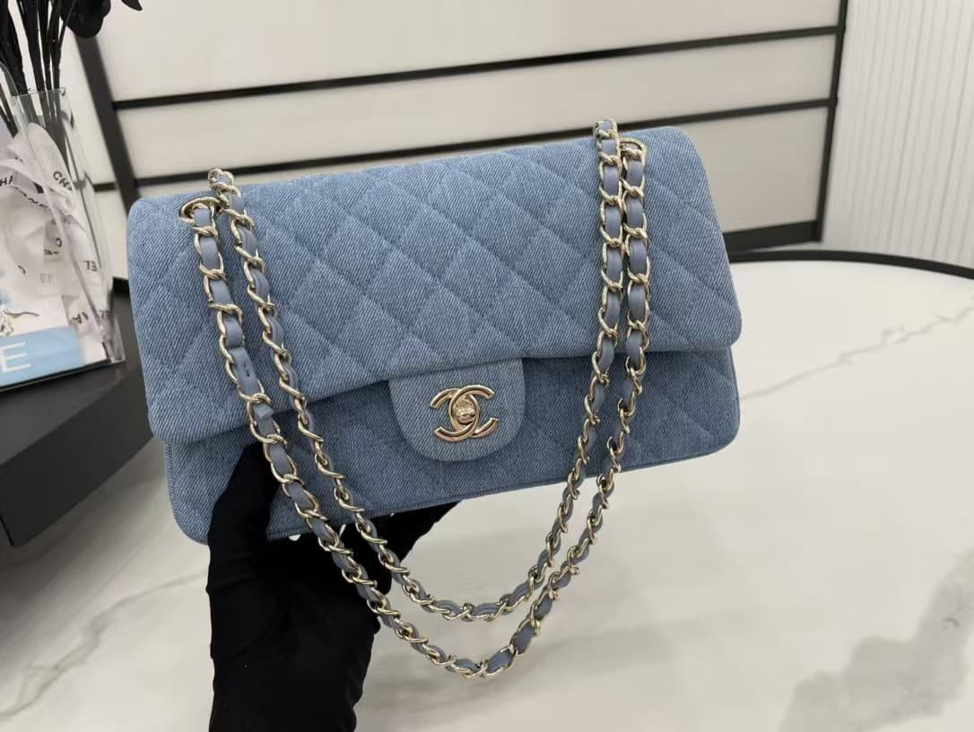Medium CLASSIC HANDBAG Denim Gold Metal A