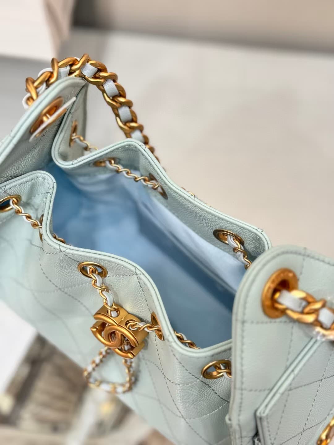 Chanel 25 Mini Hobo handbag AS5631 Grained calfskin & gold-tone metal Light-Blue A