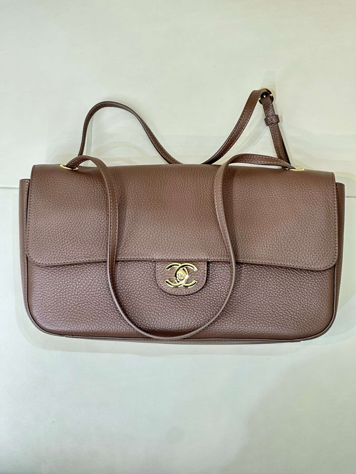Chanel Maxi Flapbag Grained Calfskin & Gold Metal Light Brown AS6231 TOP