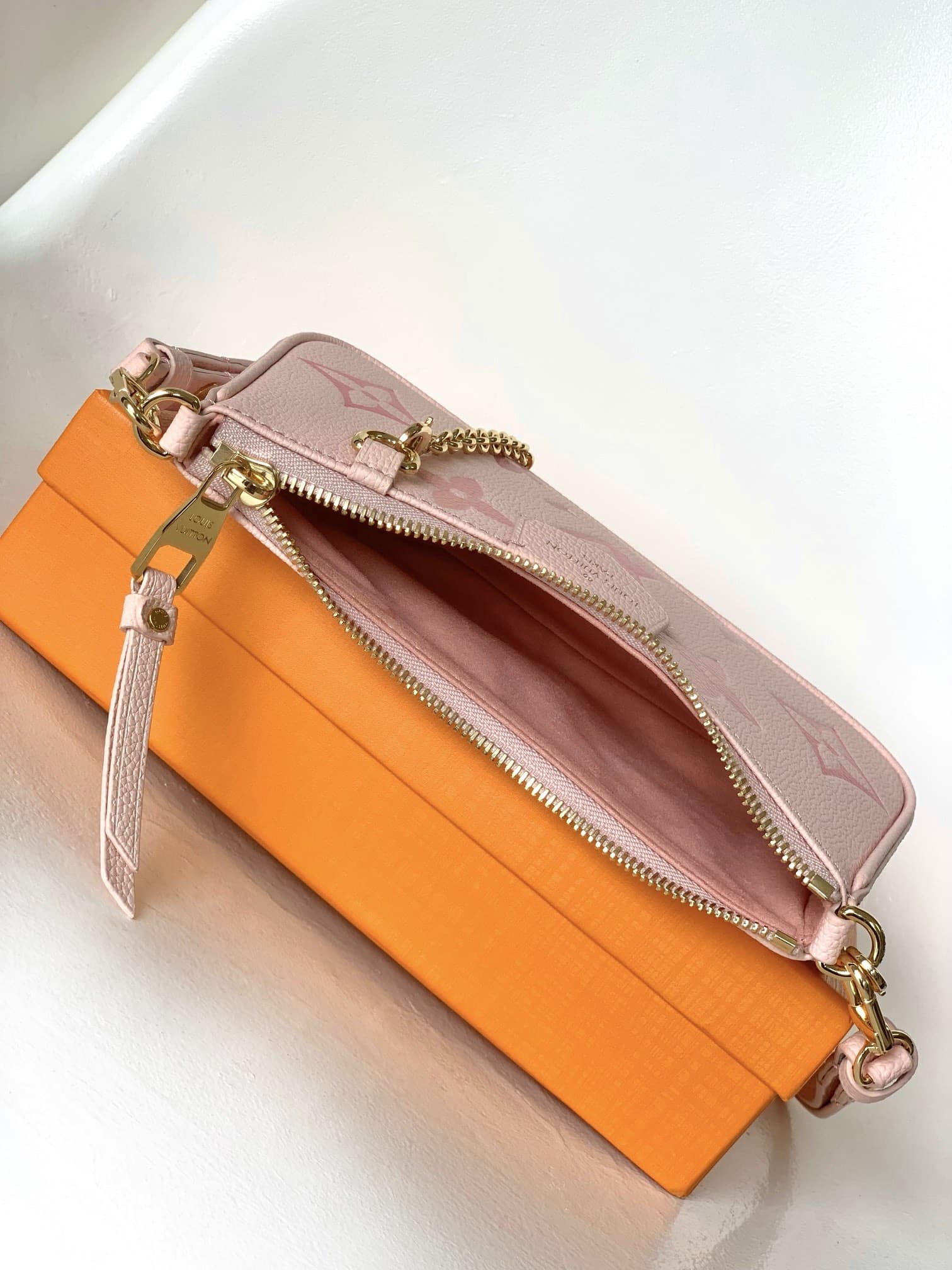 Louis Vuitton EASY POUCH ON STRAP Monogram Empreinte Leather M82346 High